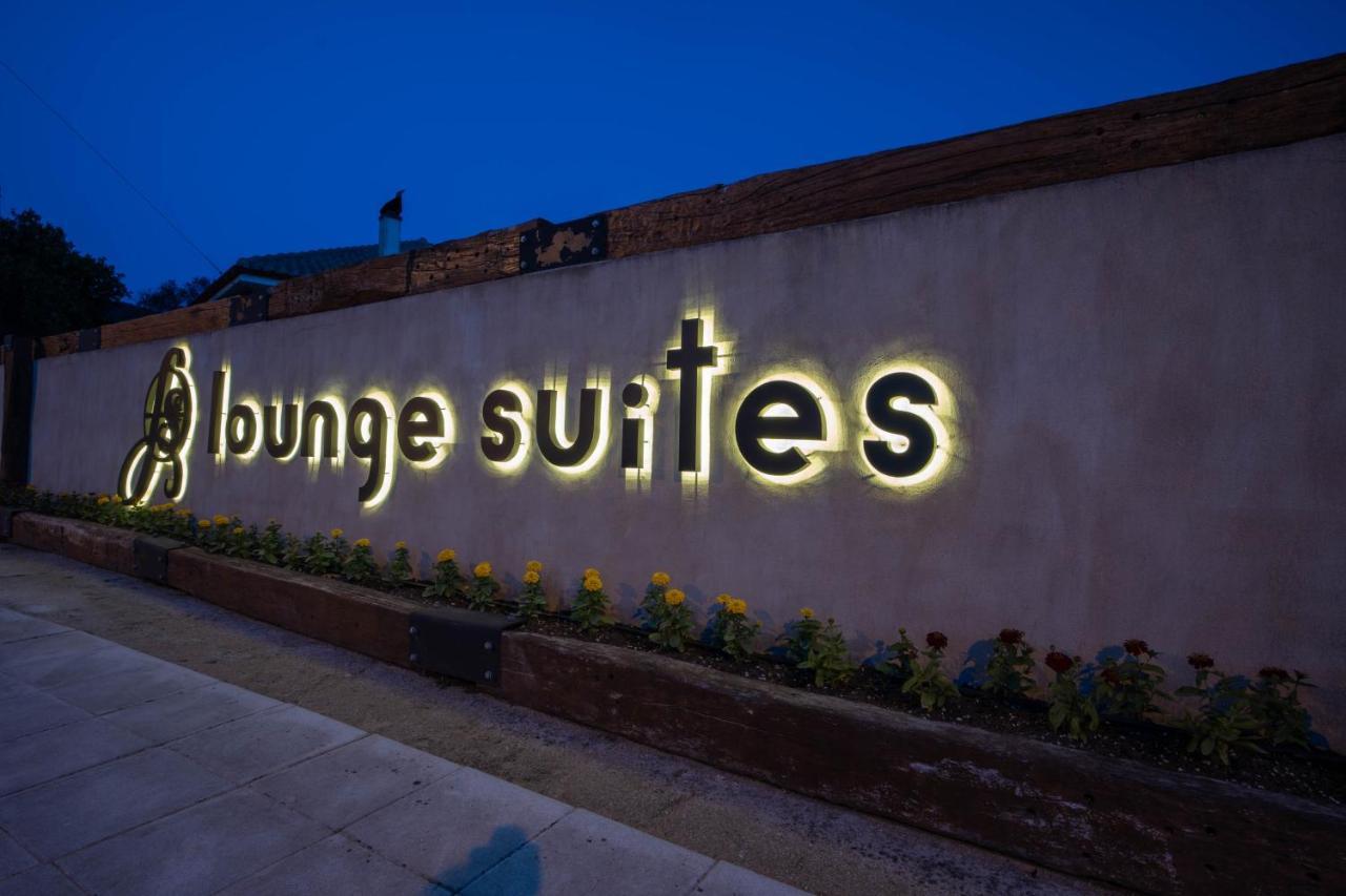 F & S Lounge Suites 帕尔加 外观 照片
